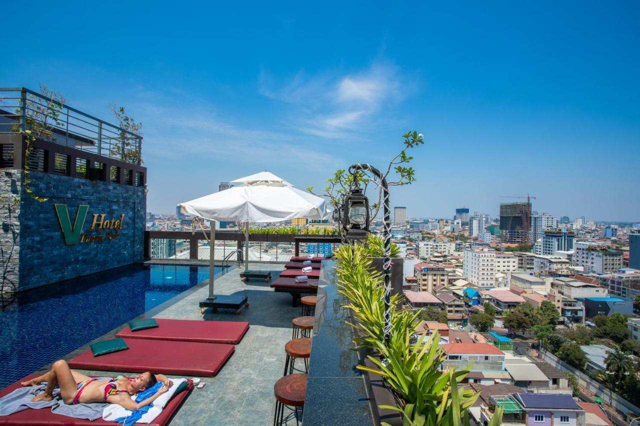 V Hotel Phnom Penh Bagian luar foto